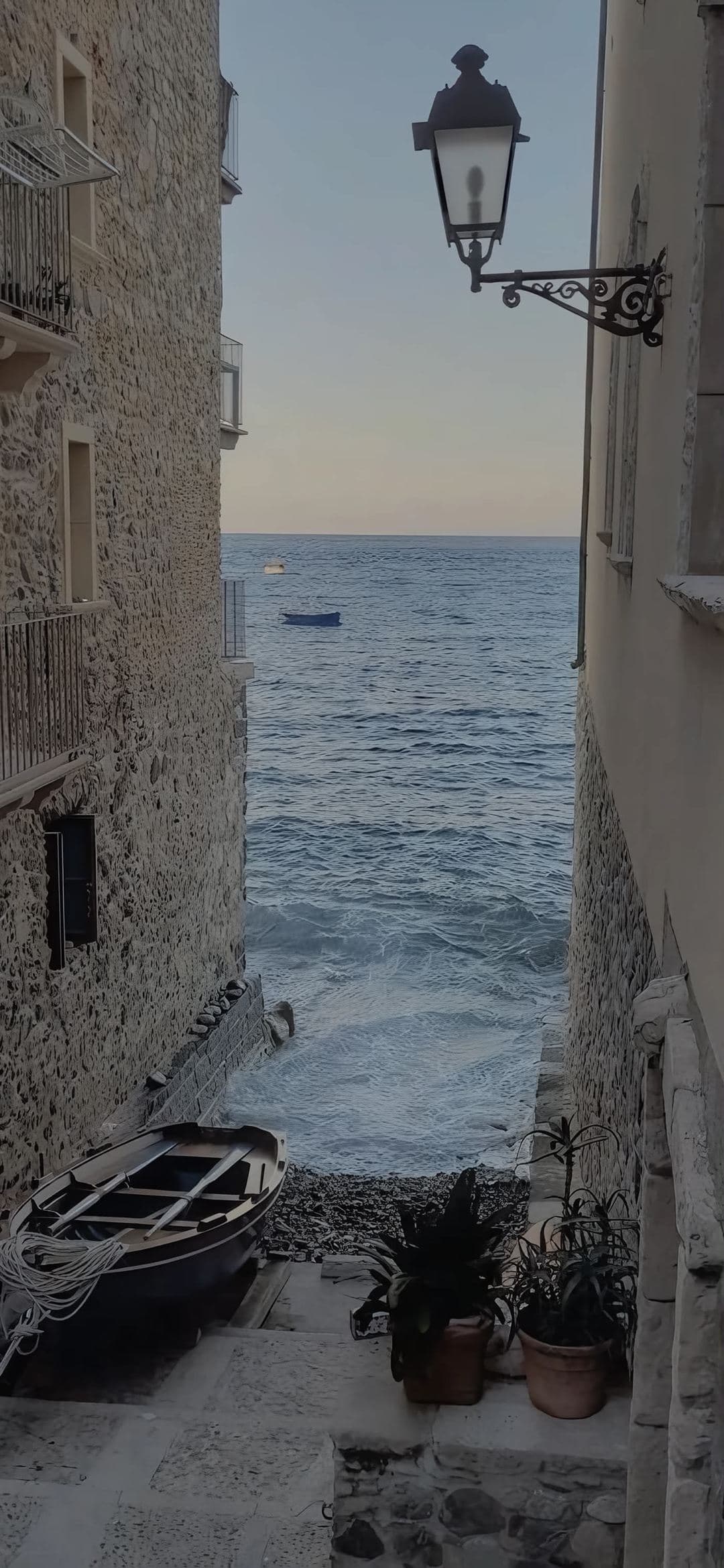 Alleyway to the Sea